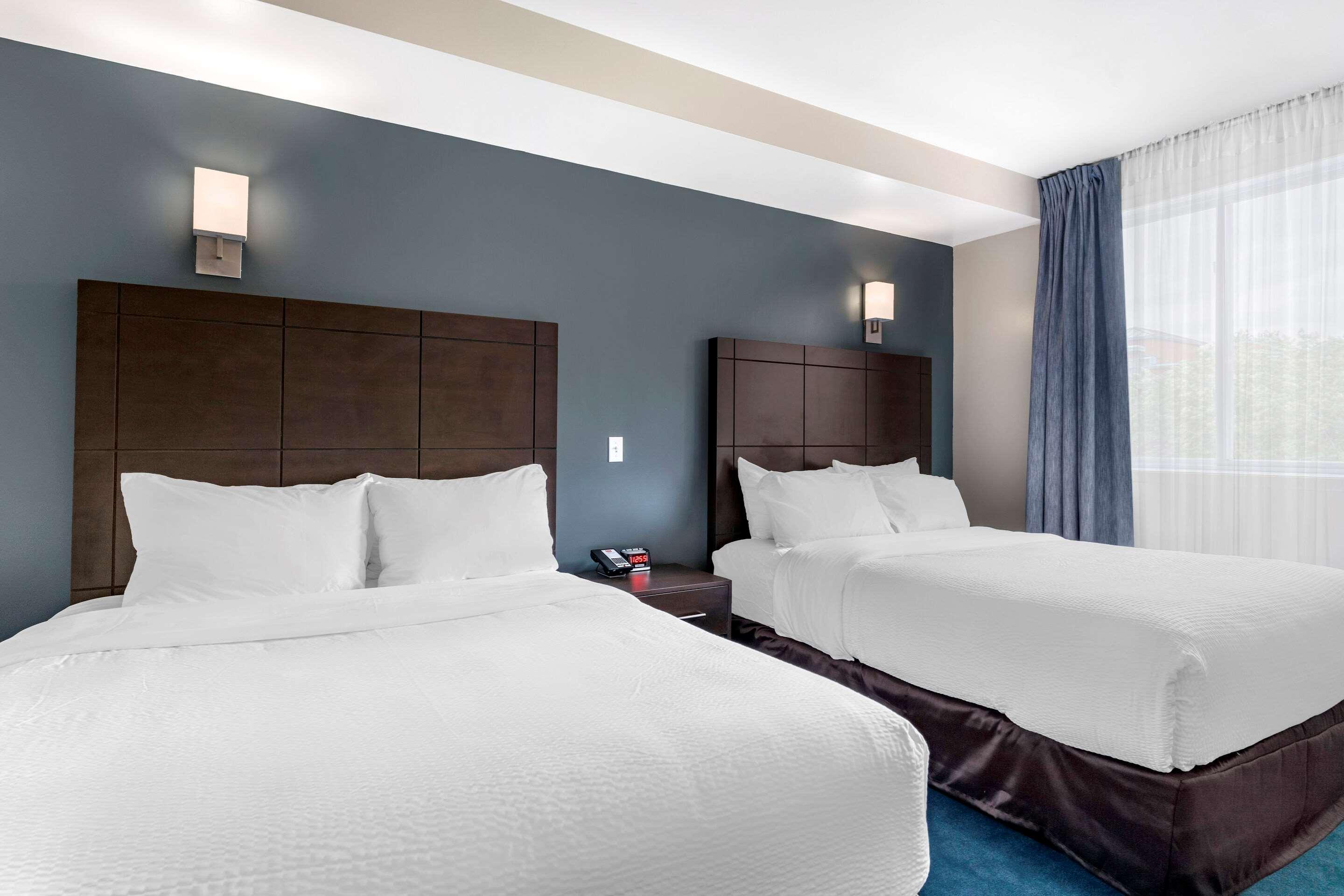 Econo Lodge Montreal Exterior photo